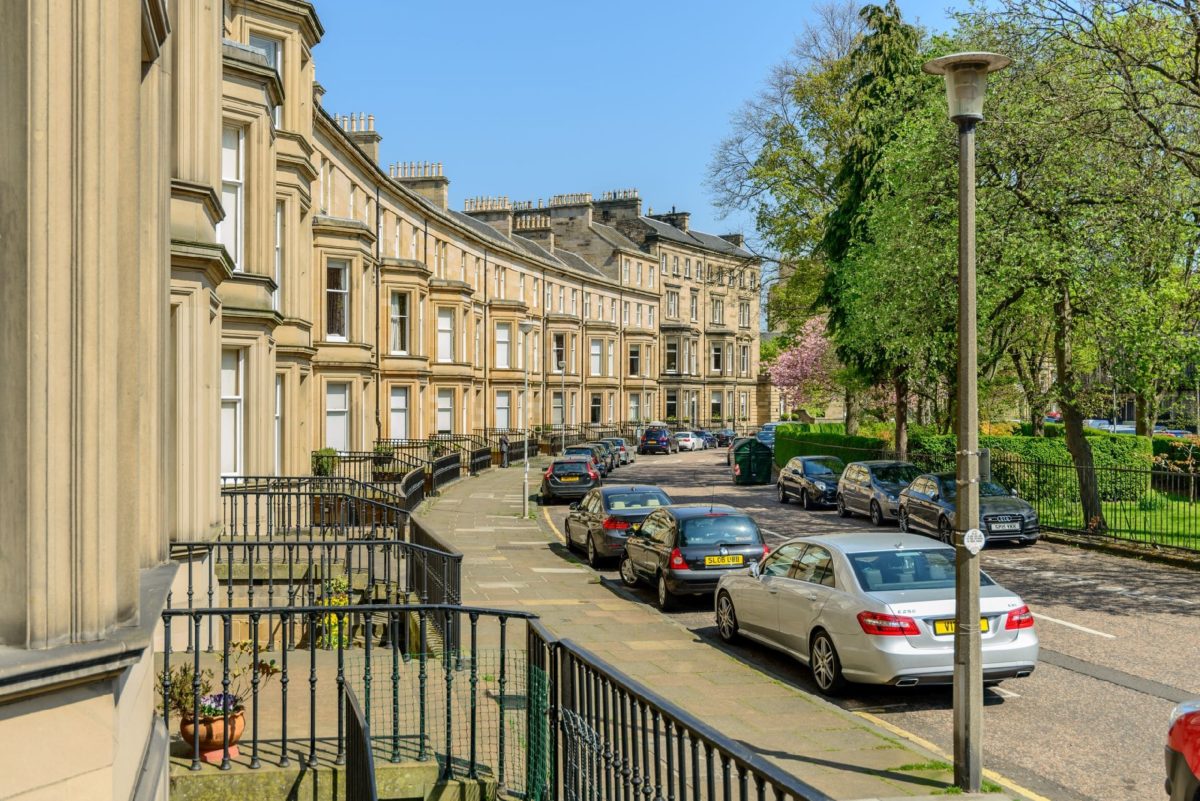 Edinburgh Street Backgroundmin Edinburgh Cleaning & Concierge